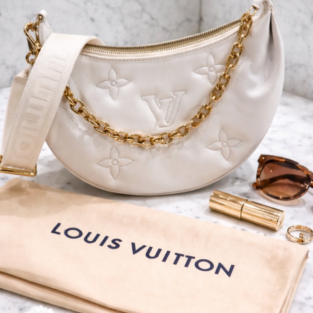 Authentic Louis Vuitton Monogram Bubblegram Over the Moon Shoulder Bag White - Picture 2 of 16